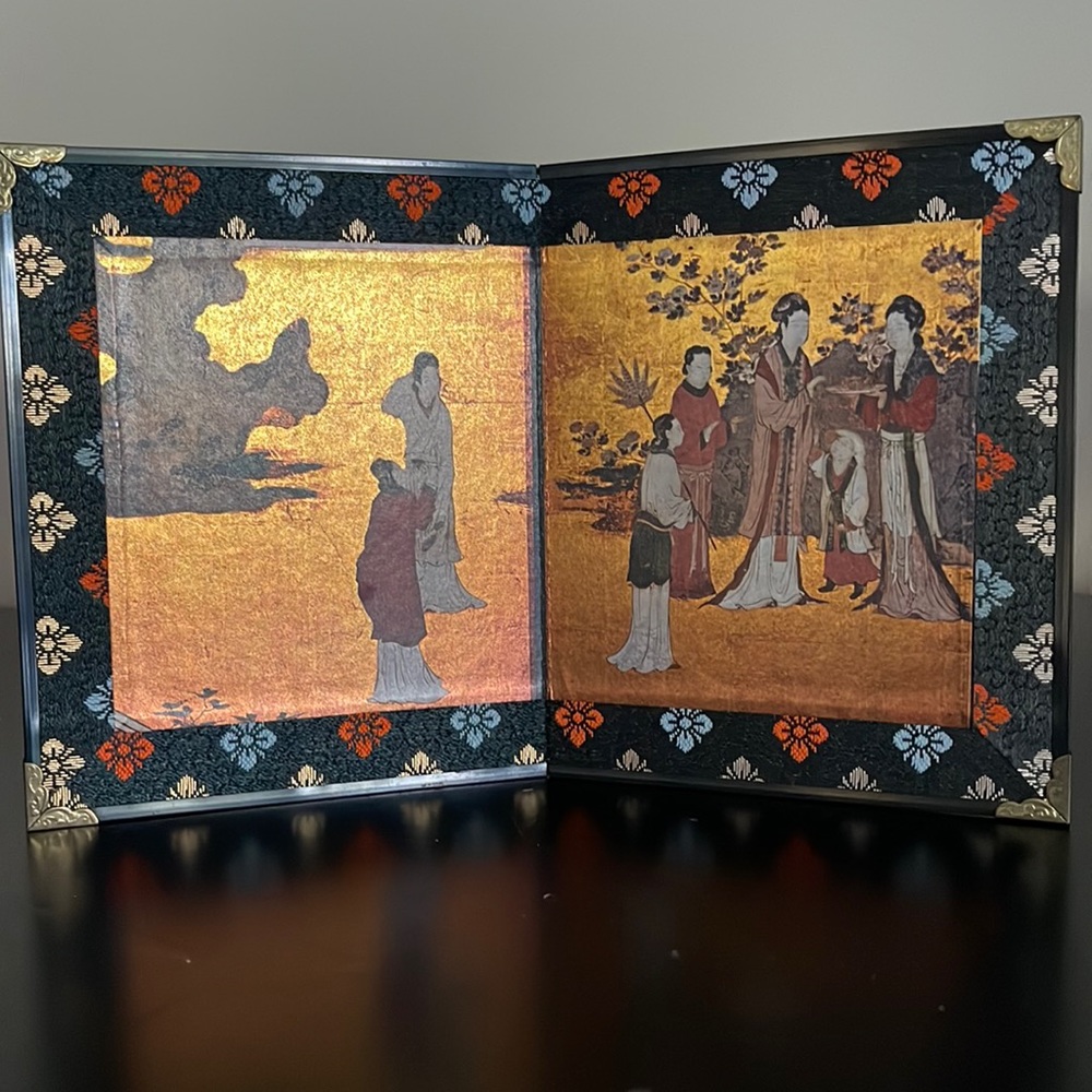 Beautiful Table Top Folding Screen